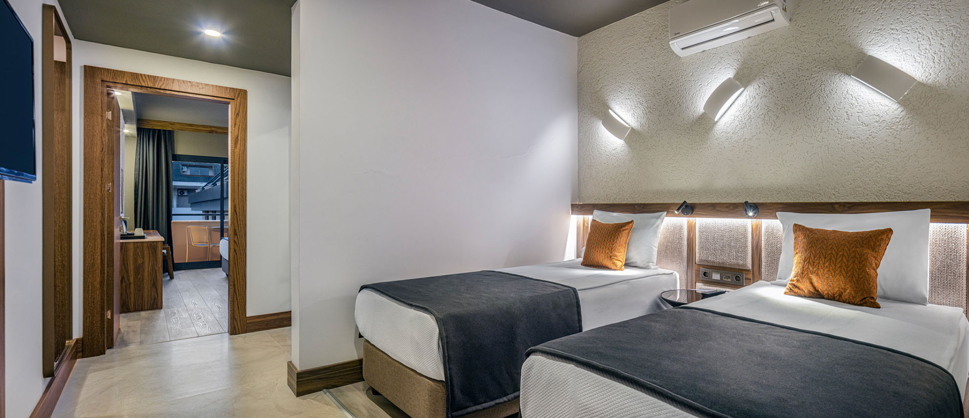 Deluxe Aile Deniz Manzaralı Oda