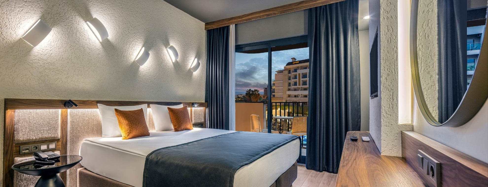 Deluxe Kısmi Deniz Manzaralı Oda