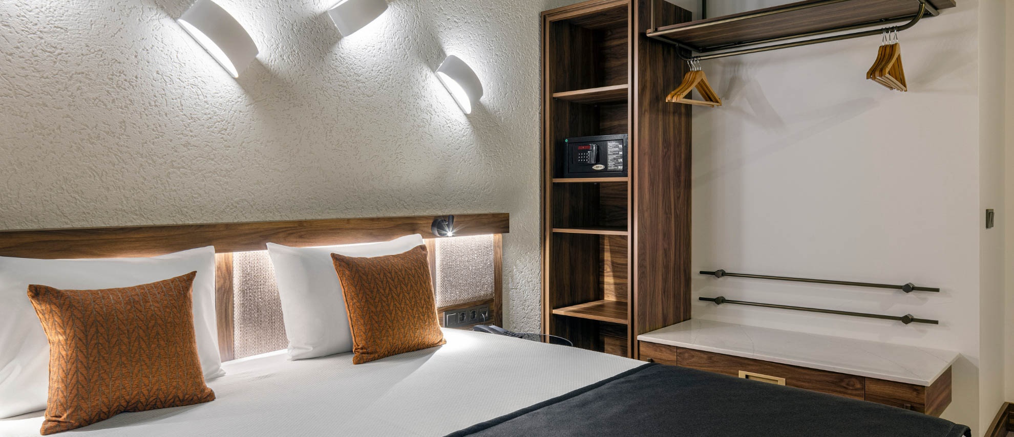 Deluxe Kısmi Deniz Manzaralı Oda